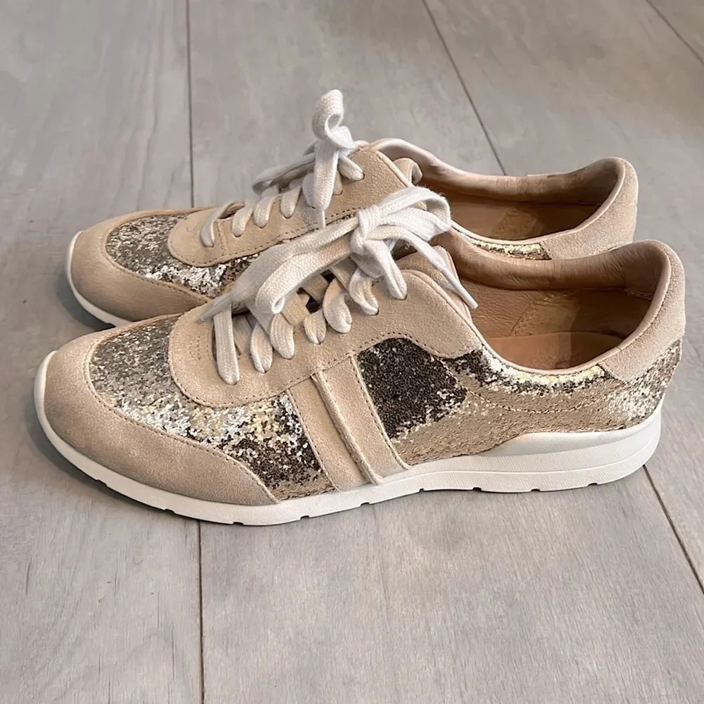 ⭐️ HOST PICK UGG Jaida Embellished Glitter Suede Trainers Cream Gold, Size 8